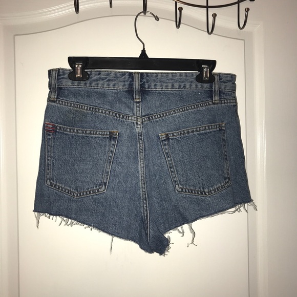BDG High rise jean shorts. - Picture 5 of 6